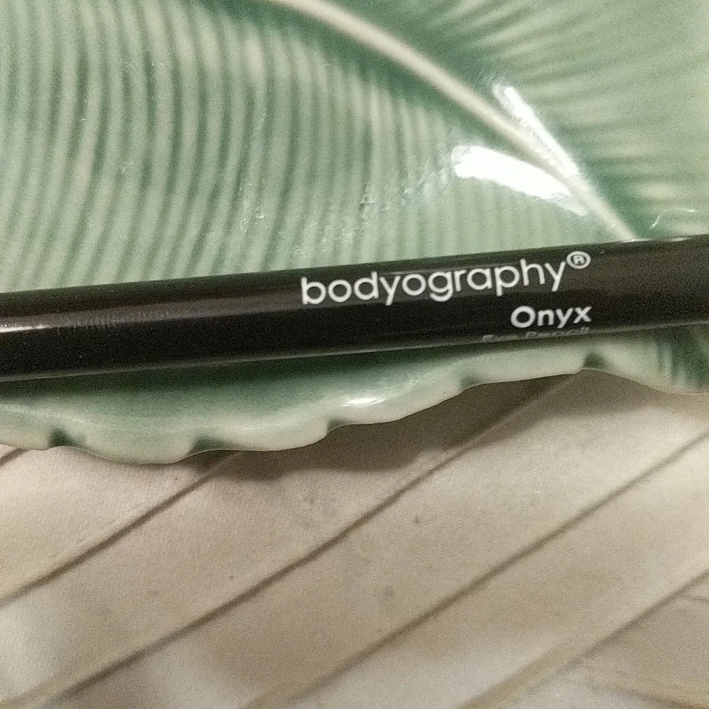 NWT Eyeliner